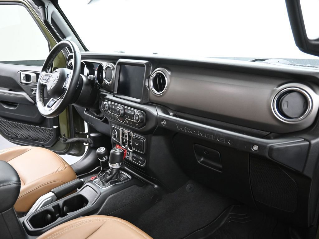 Used 2021 Jeep Wrangler Unlimited Rubicon image 16