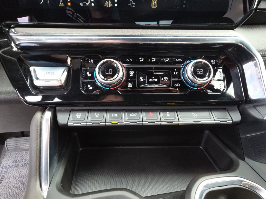 Used 2025 GMC Sierra 2500 Denali w/ Denali Reserve Package image 25