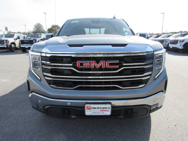 Used 2023 GMC Sierra 1500 SLT w/ SLT Premium Plus Package AWD/4WD image 5