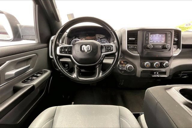 Used 2022 RAM 1500 Big Horn AWD/4WD image 4