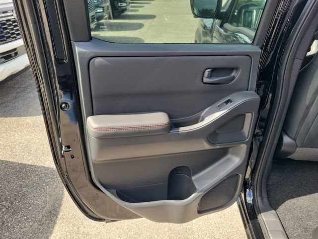New 2026 Nissan Frontier PRO-4X w/ Pro-4x Convenience Package AWD/4WD image 11