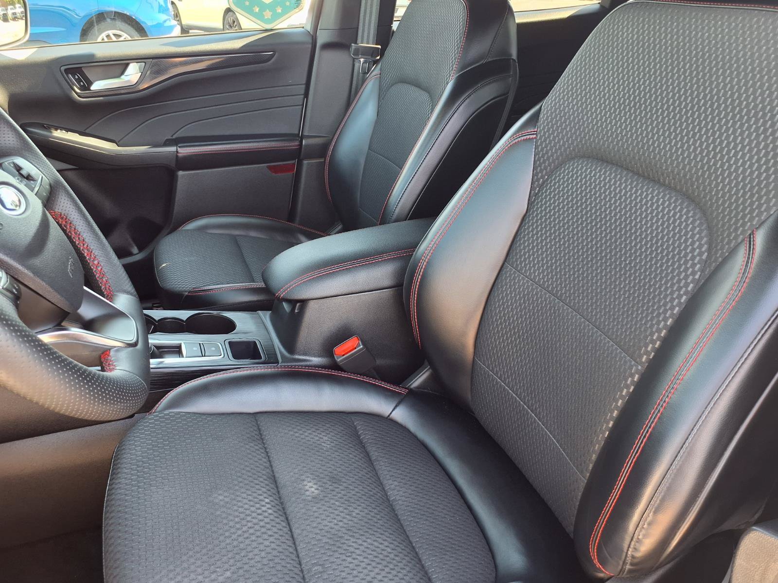 Used 2023 Ford Escape ST-Line w/ Tech Pack #1 AWD/4WD image 3