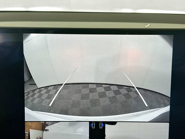 Used 2022 Tesla Model S AWD/4WD image 14