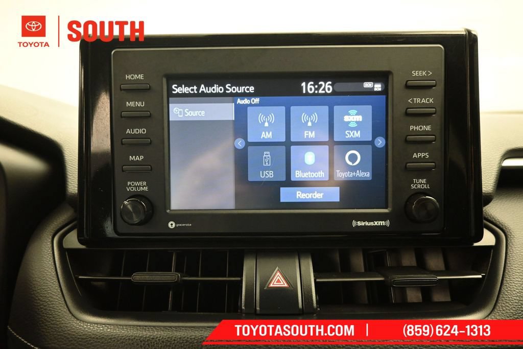 Used 2021 Toyota RAV4 LE AWD/4WD image 15