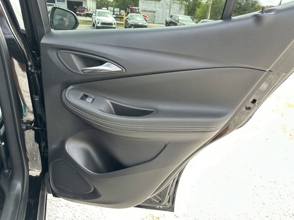 New 2026 Buick Encore GX Preferred w/ Comfort Package FWD image 31