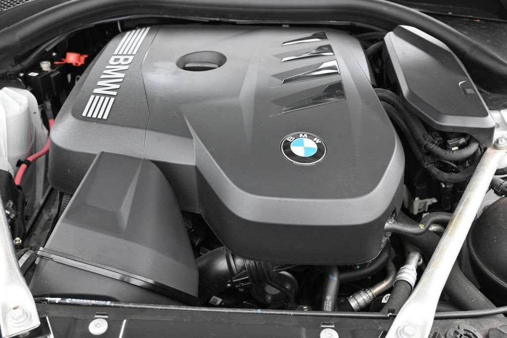 Used 2025 BMW 530i RWD image 12