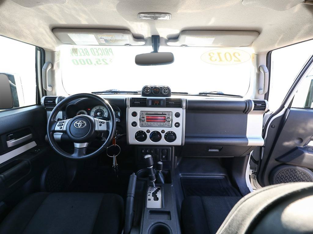 Used 2013 Toyota FJ Cruiser 4WD w/ Upgrade Pkg image 24