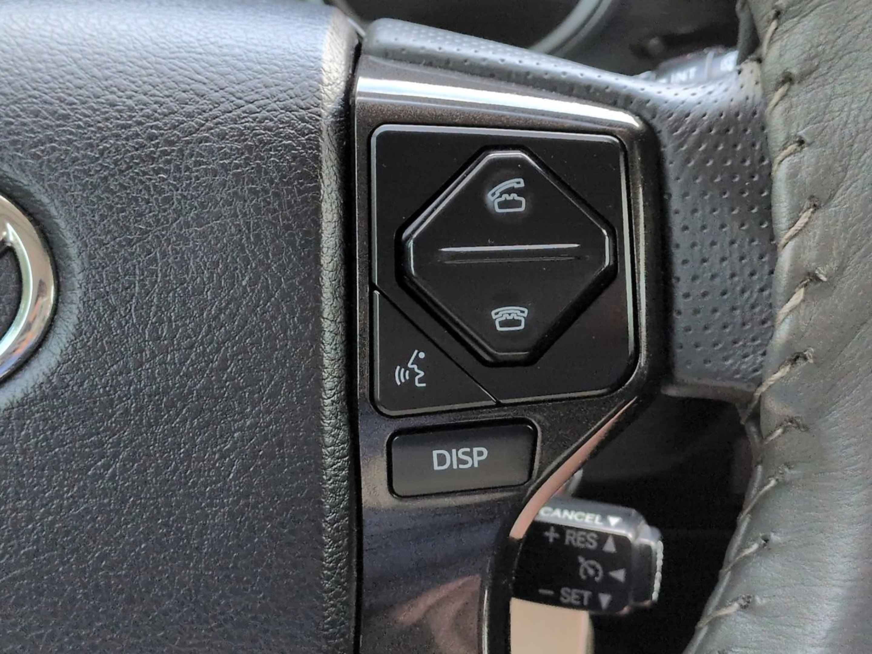 Used 2017 Toyota 4Runner TRD Off-Road Premium AWD/4WD image 31