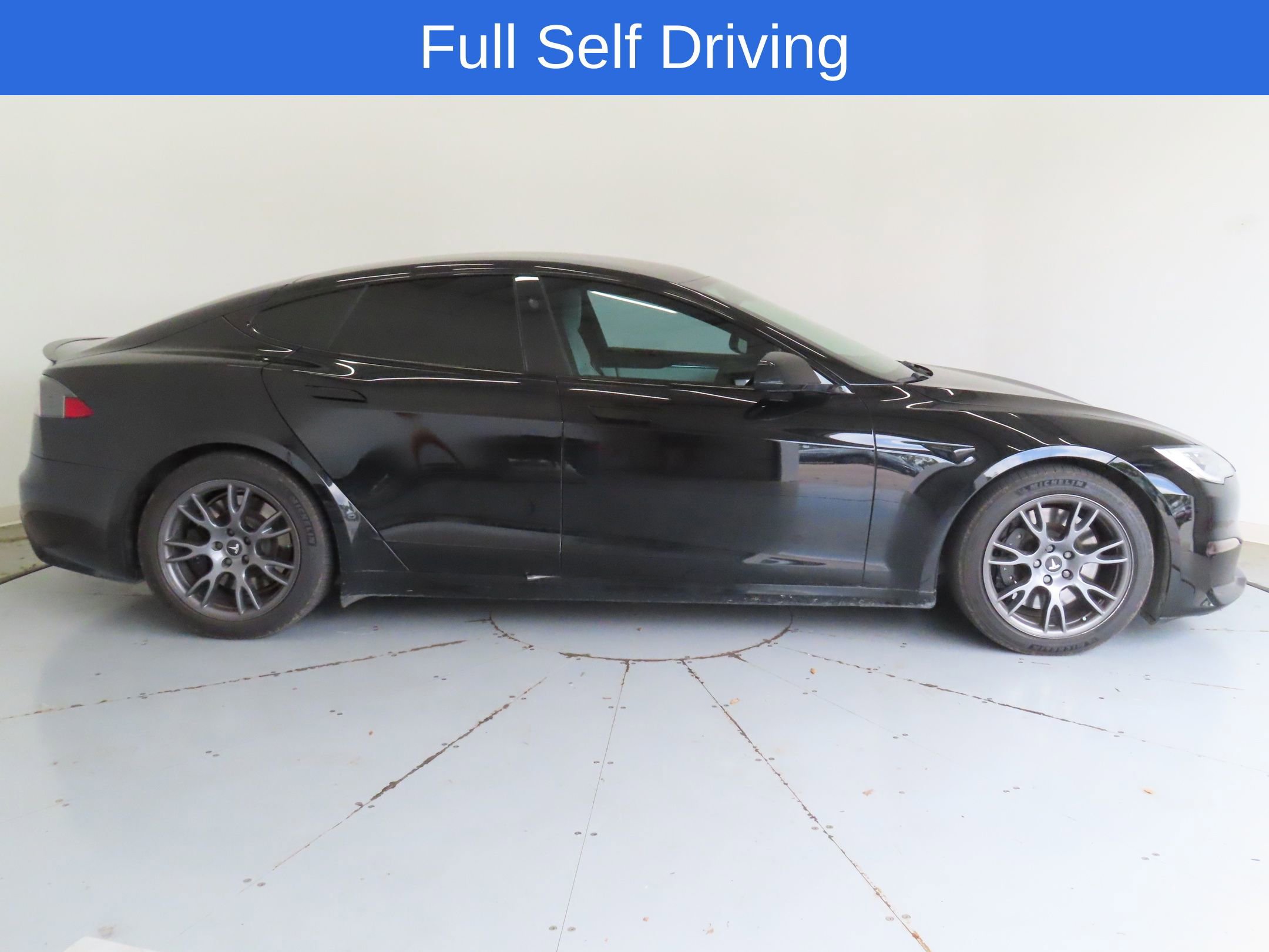 Used 2021 Tesla Model S Plaid AWD/4WD image 2