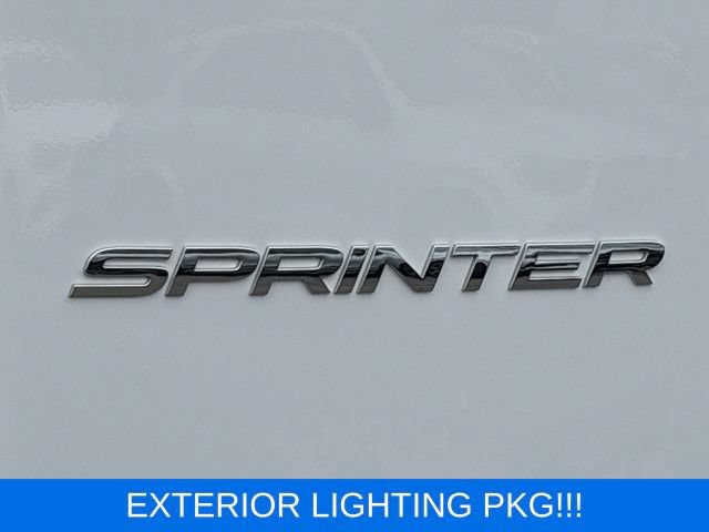 Used 2025 Mercedes-Benz Sprinter 2500 image 7