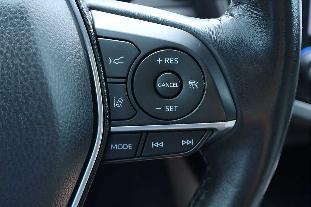 Certified 2020 Toyota Camry XLE FWD image 22