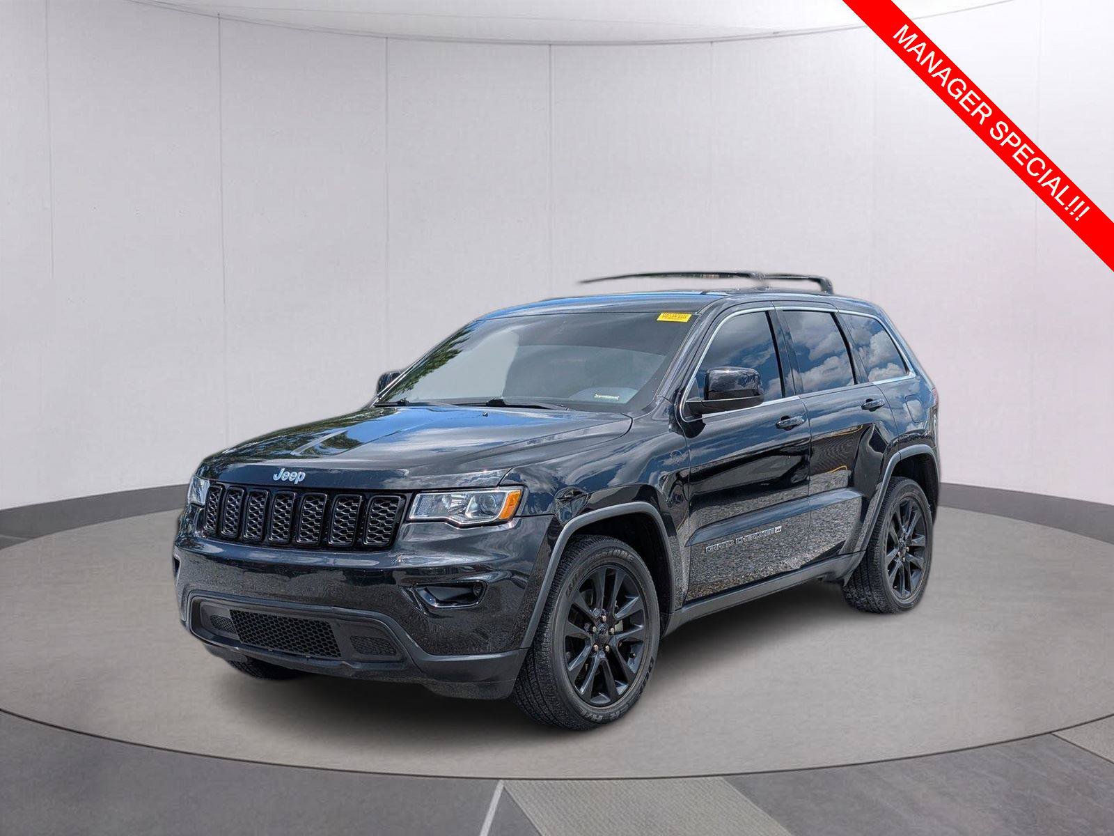 Used 2022 Jeep Grand Cherokee Laredo E