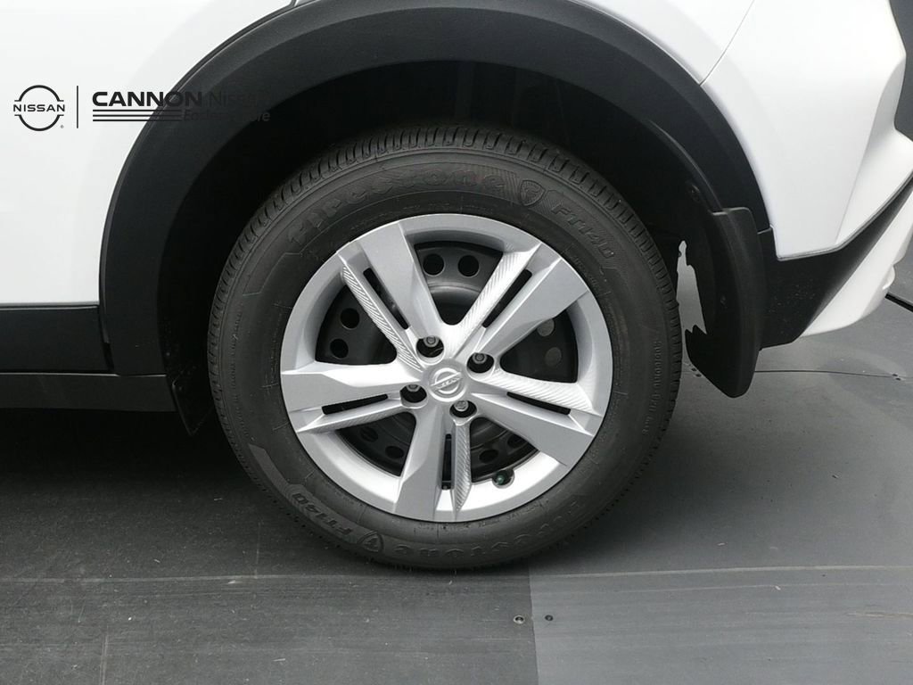 New 2025 Nissan Kicks Play S FWD image 31