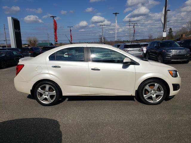 Used 2014 Chevrolet Sonic LTZ image 2