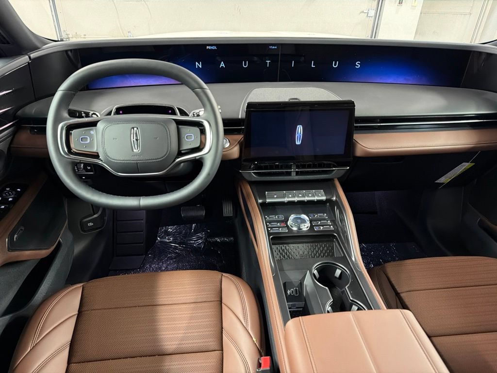 Used 2026 Lincoln Nautilus Reserve AWD/4WD image 8