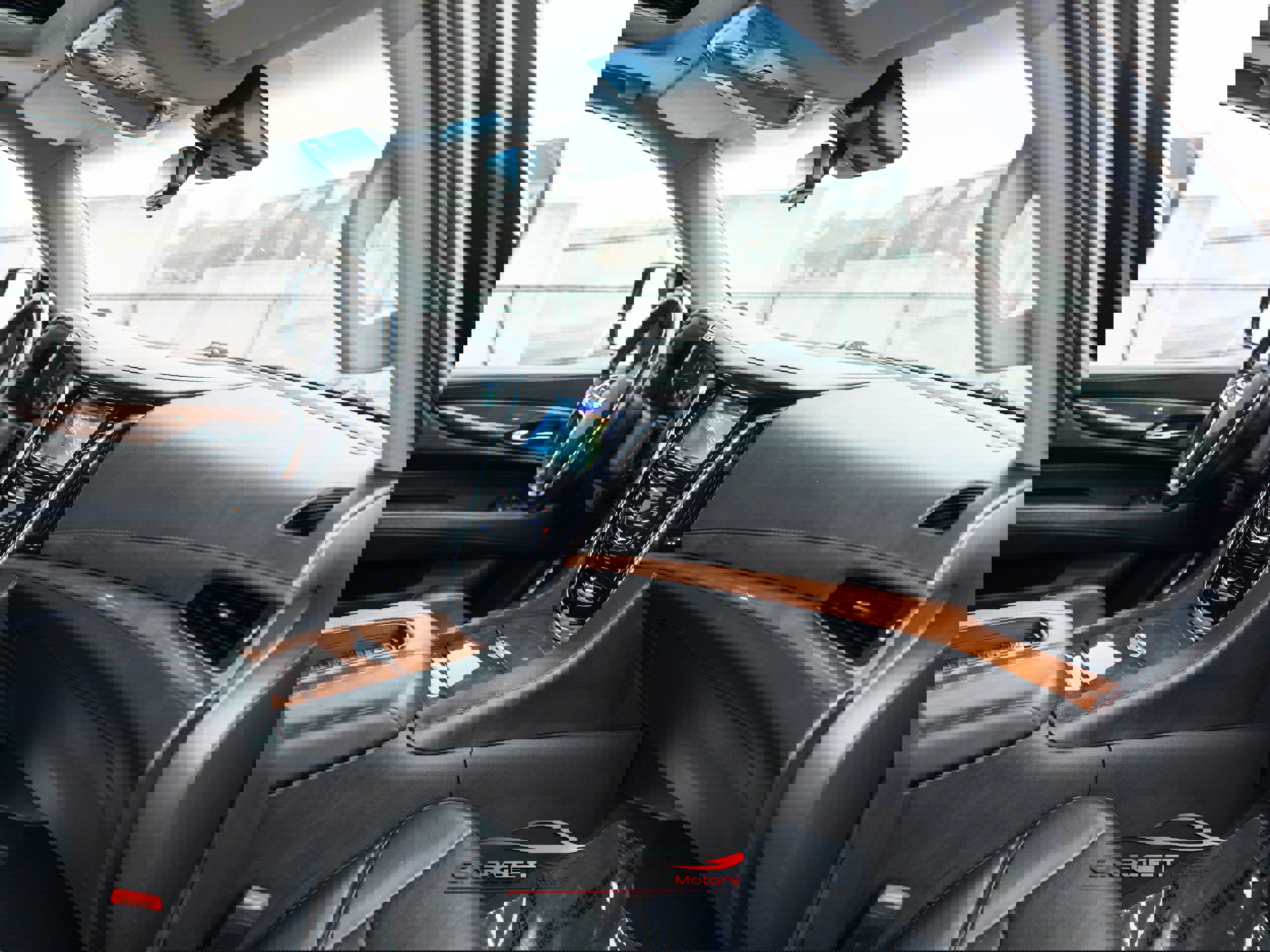 Used 2020 Cadillac Escalade Premium Luxury image 15