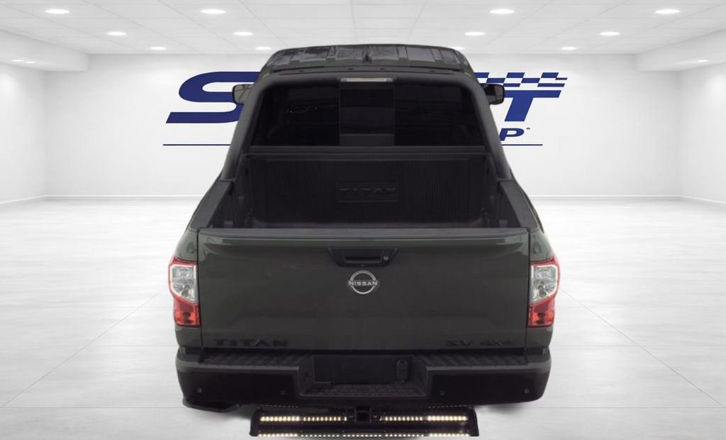 Used 2024 Nissan Titan SV w/ SV Bronze Edition Package image 6