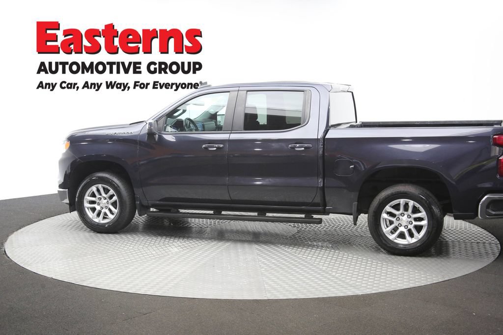 Used 2022 Chevrolet Silverado 1500 LT AWD/4WD image 61