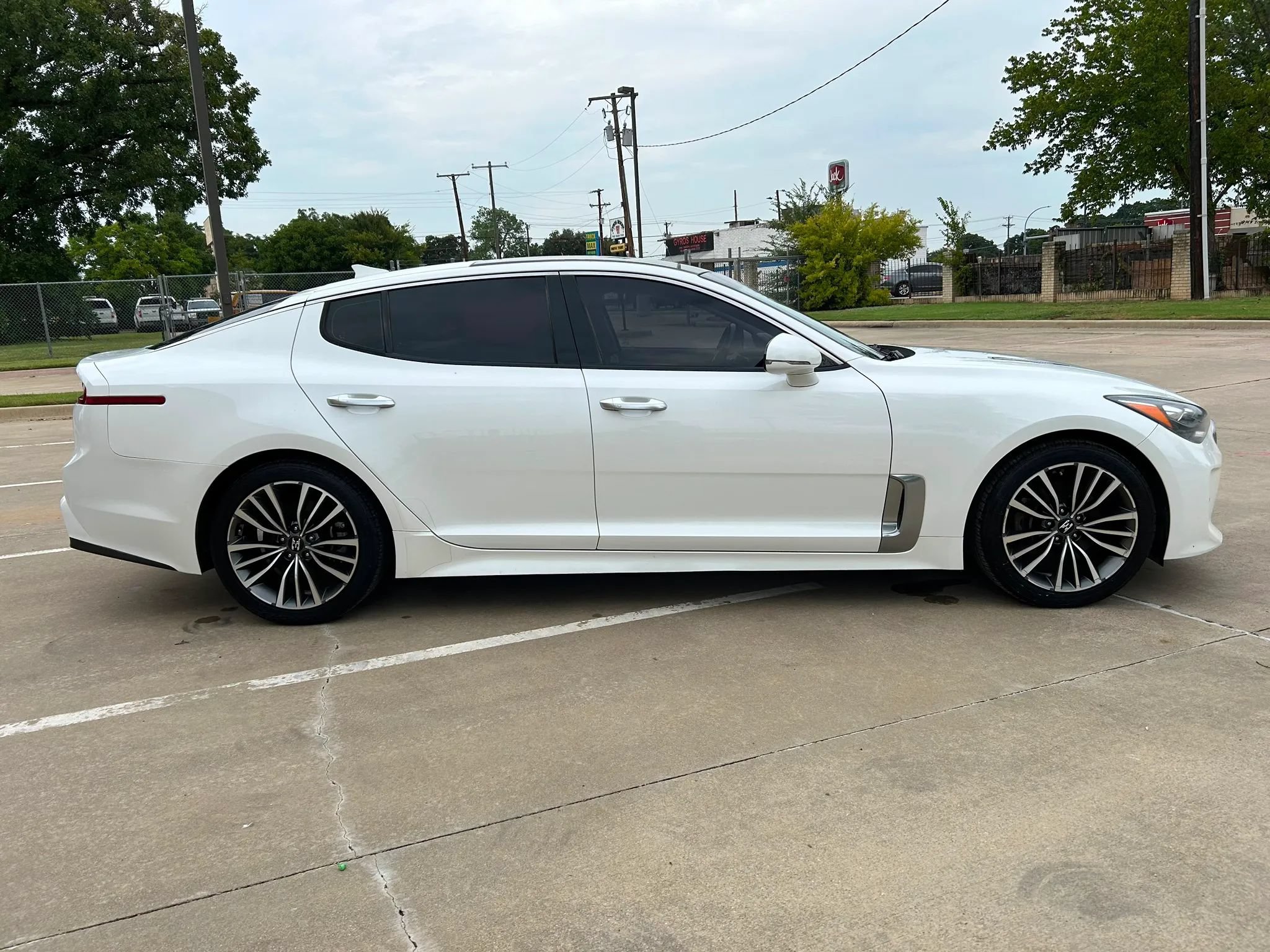 Used 2018 Kia Stinger Premium RWD image 9