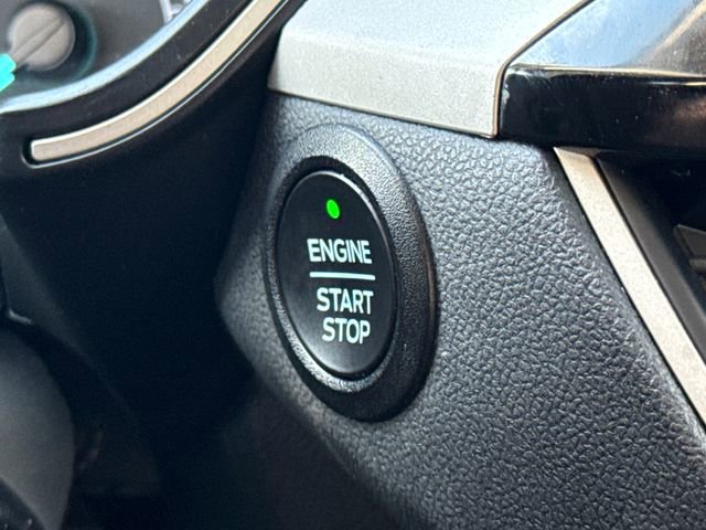 Used 2022 Ford Escape SE FWD image 28