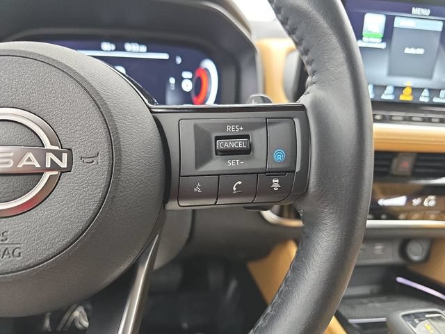 Used 2023 Nissan Rogue Platinum FWD image 18