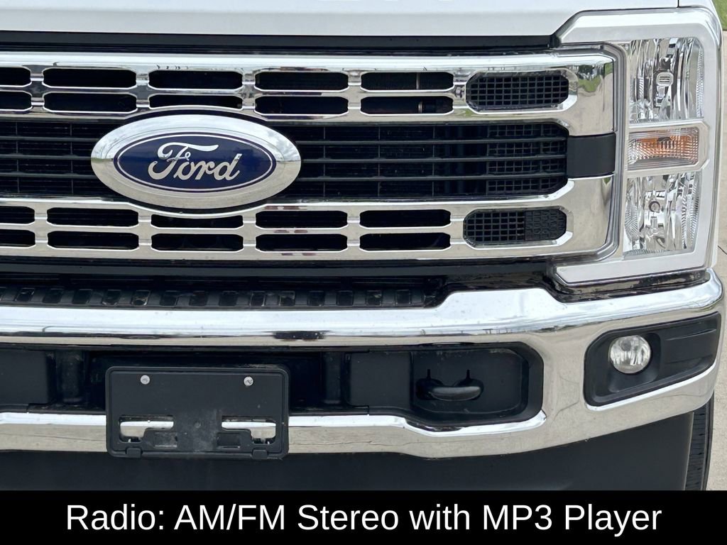Used 2025 Ford F250 XLT w/ FX4 Off-Road Package image 4