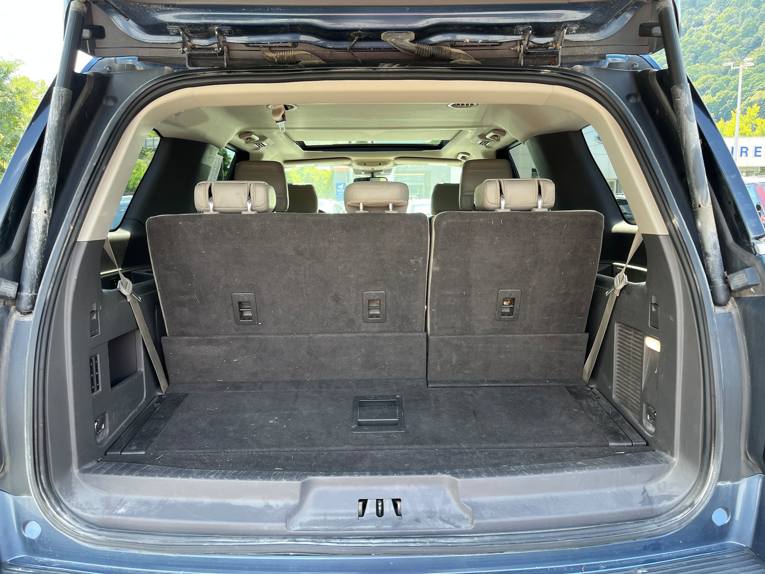 Used 2019 Ford Expedition Limited w/ Equipment Group 301A AWD/4WD image 15