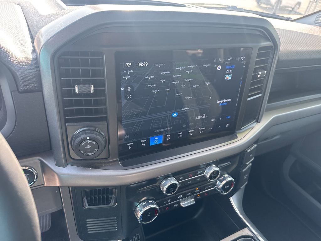 Used 2025 Ford F150 Lightning XLT AWD/4WD image 19