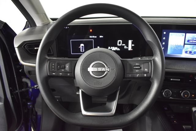 Used 2025 Nissan Kicks SV w/ SV Premium Package AWD/4WD image 13