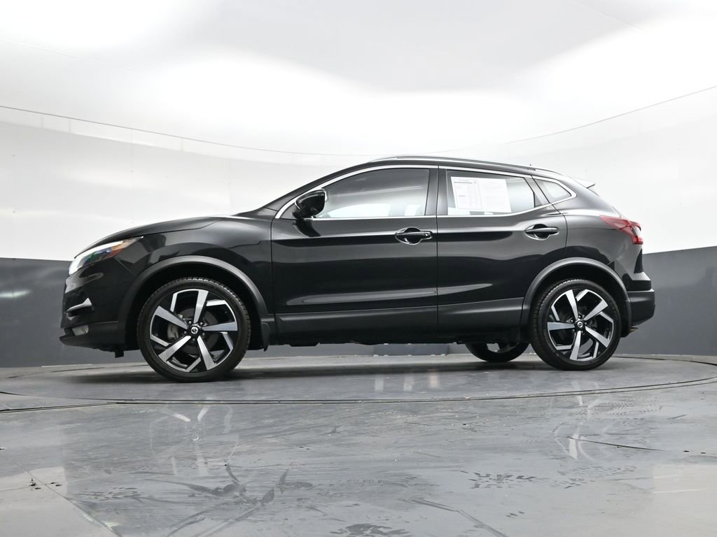 Used 2022 Nissan Rogue Sport SL w/ Premium Package image 40