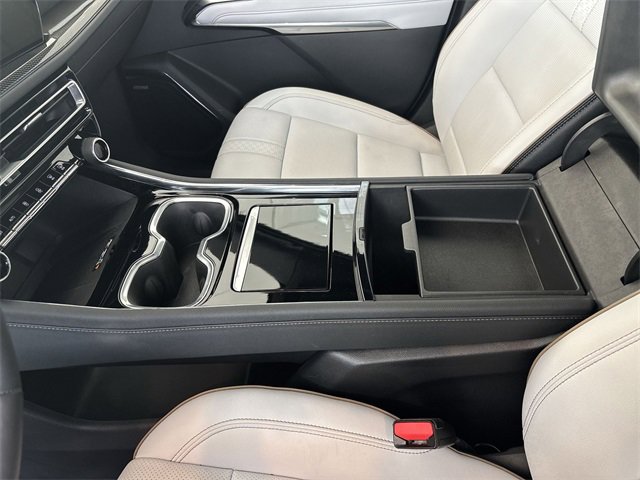 Certified 2024 Chevrolet Traverse RS image 29