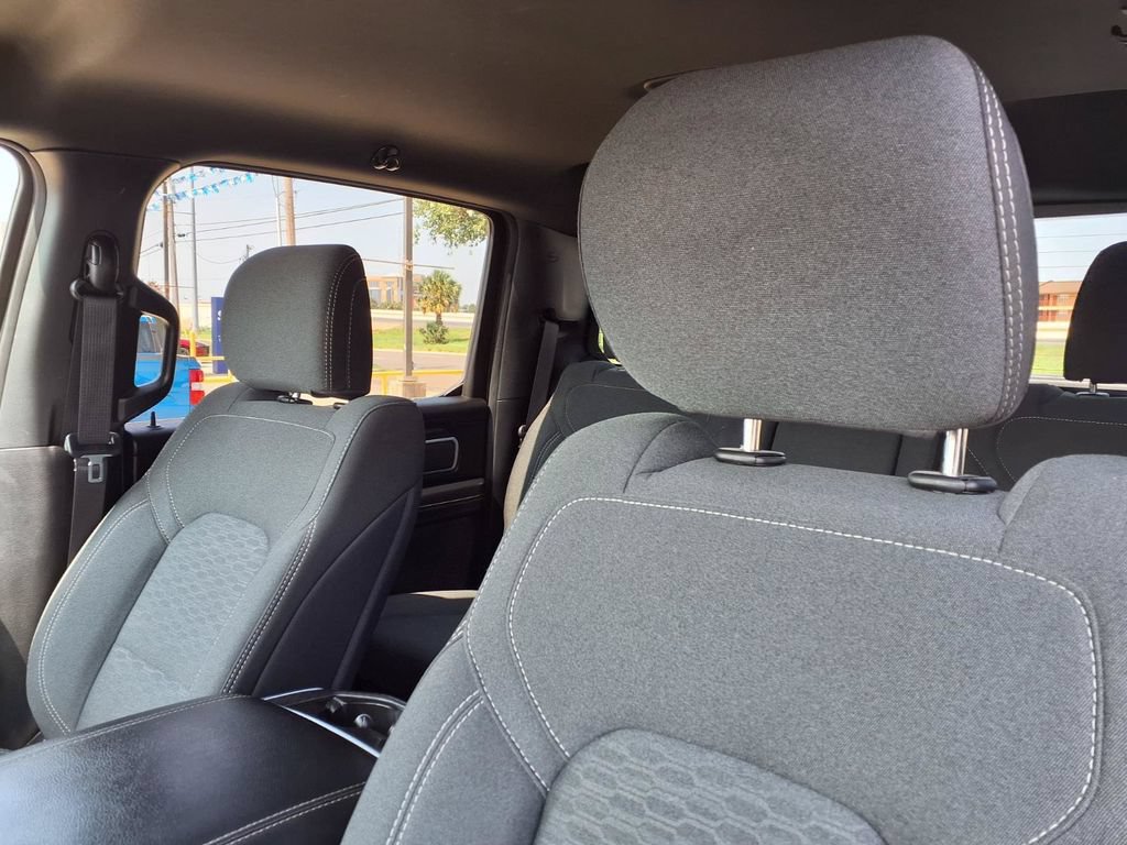 Used 2025 RAM 1500 Big Horn AWD/4WD image 17