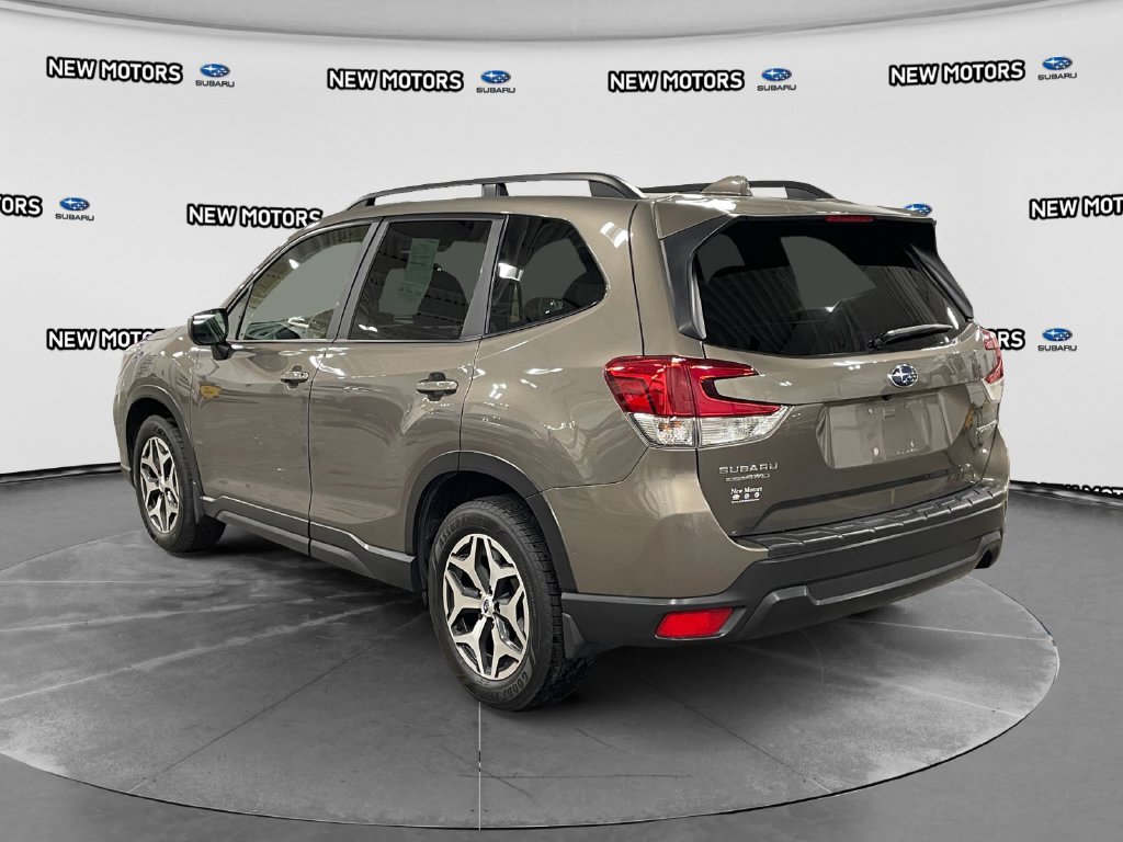 Used 2019 Subaru Forester Premium w/ All-Weather Package AWD/4WD image 3