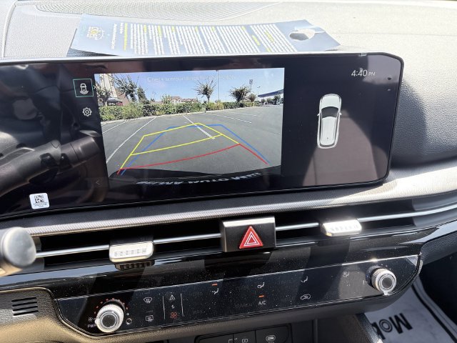 New 2026 Kia Sportage LX w/ LX Convenience Package FWD image 9