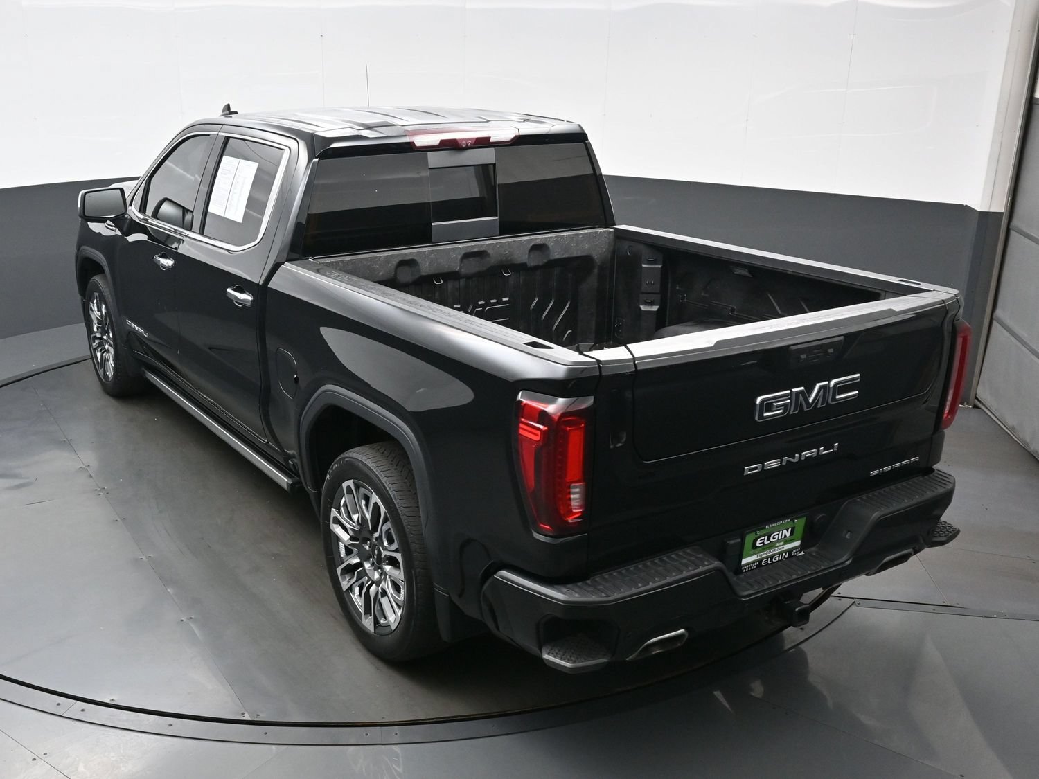 Used 2023 GMC Sierra 1500 Denali Ultimate AWD/4WD image 40