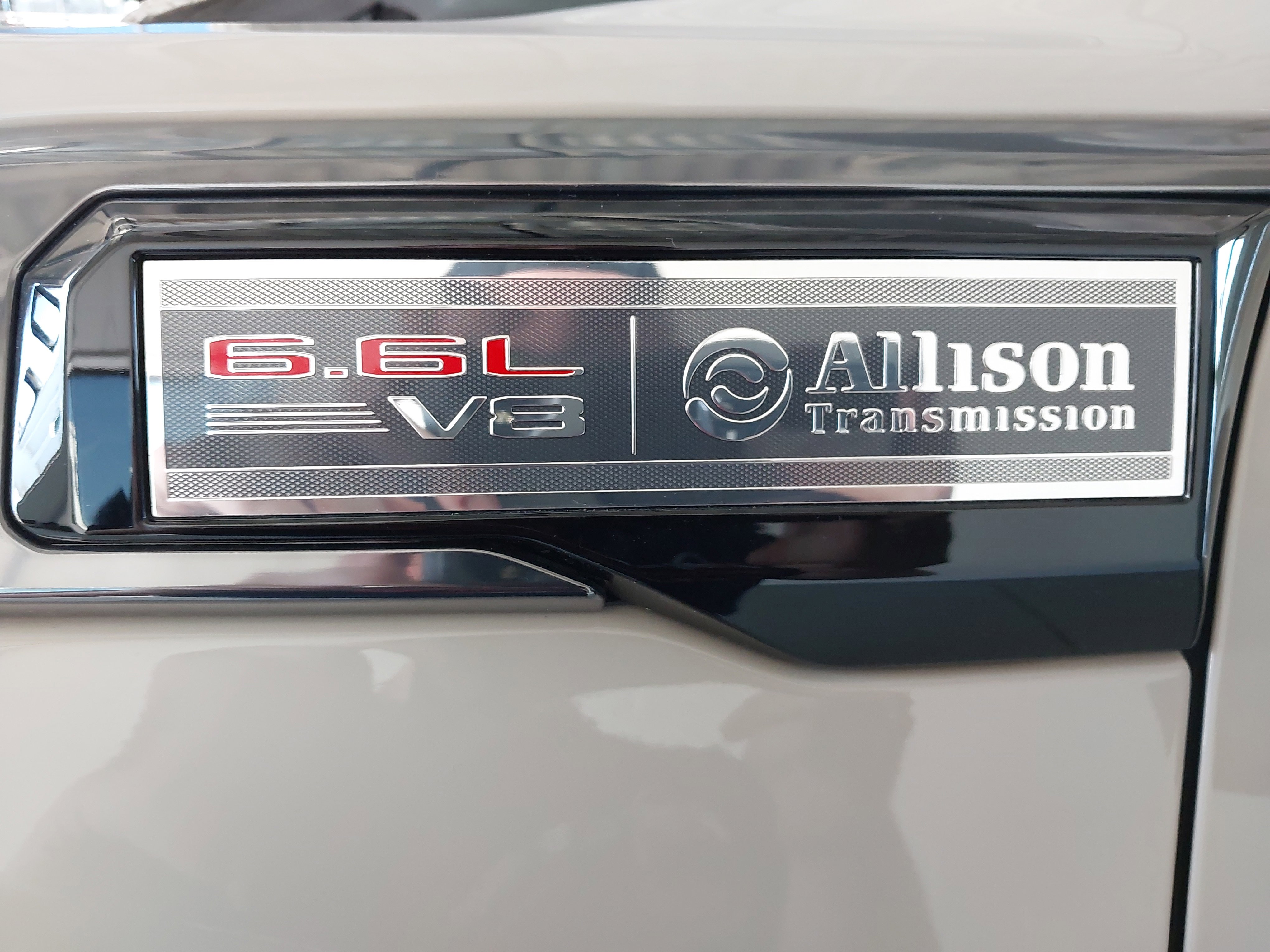 Used 2026 GMC Sierra 2500 AT4 w/ AT4 Premium Plus Package AWD/4WD image 32