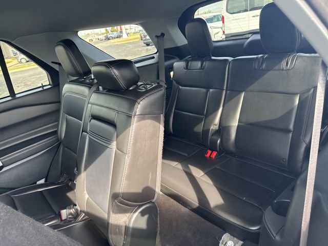 Used 2024 Ford Explorer XLT w/ Equipment Group 202A image 30
