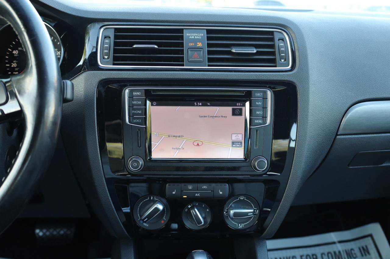 Used 2016 Volkswagen Jetta Sport FWD image 8