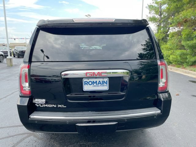 Used 2017 GMC Yukon XL Denali w/ Open Road Package AWD/4WD image 4