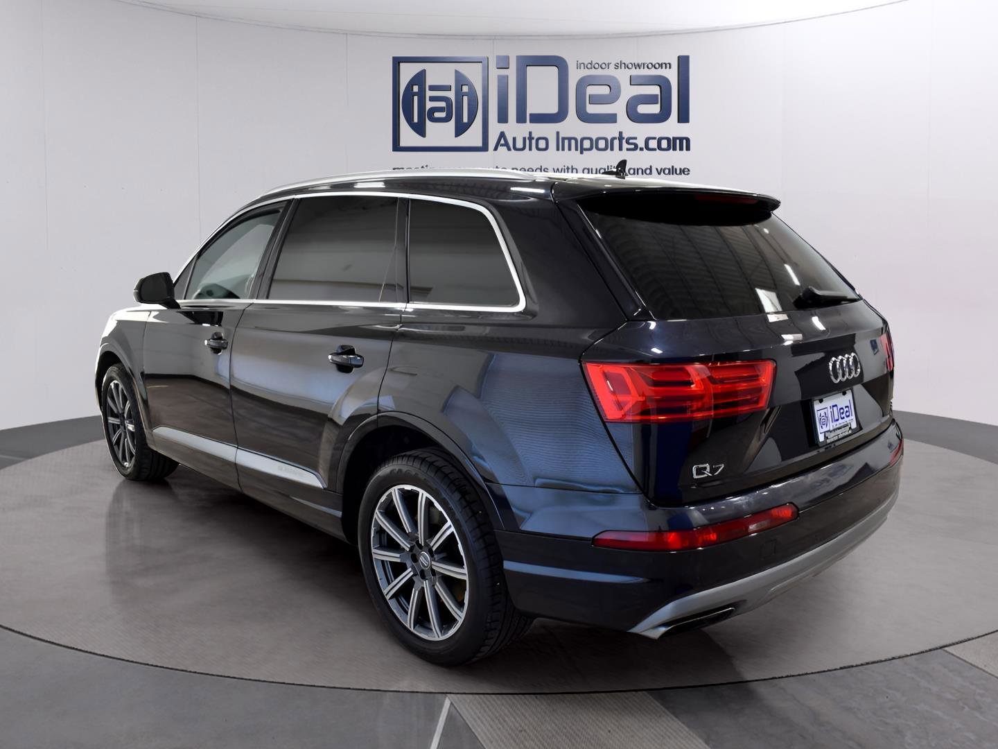 Used 2017 Audi Q7 3.0T Premium Plus image 2