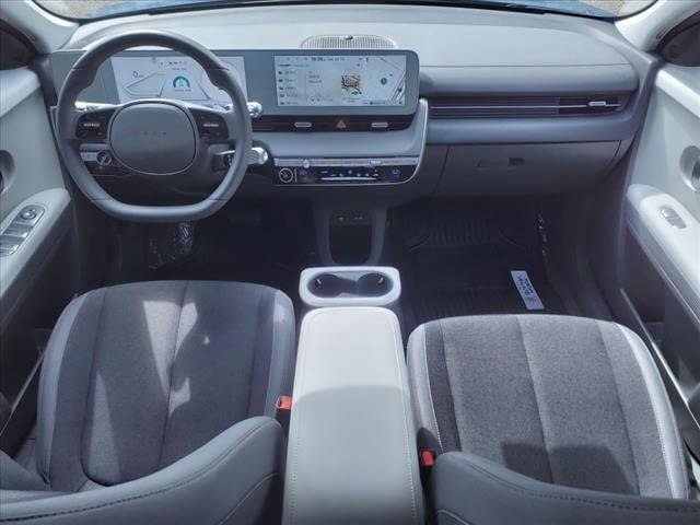 Used 2024 Hyundai Ioniq 5 SE image 11