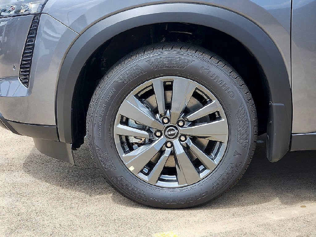 New 2026 Nissan Pathfinder SV FWD image 14