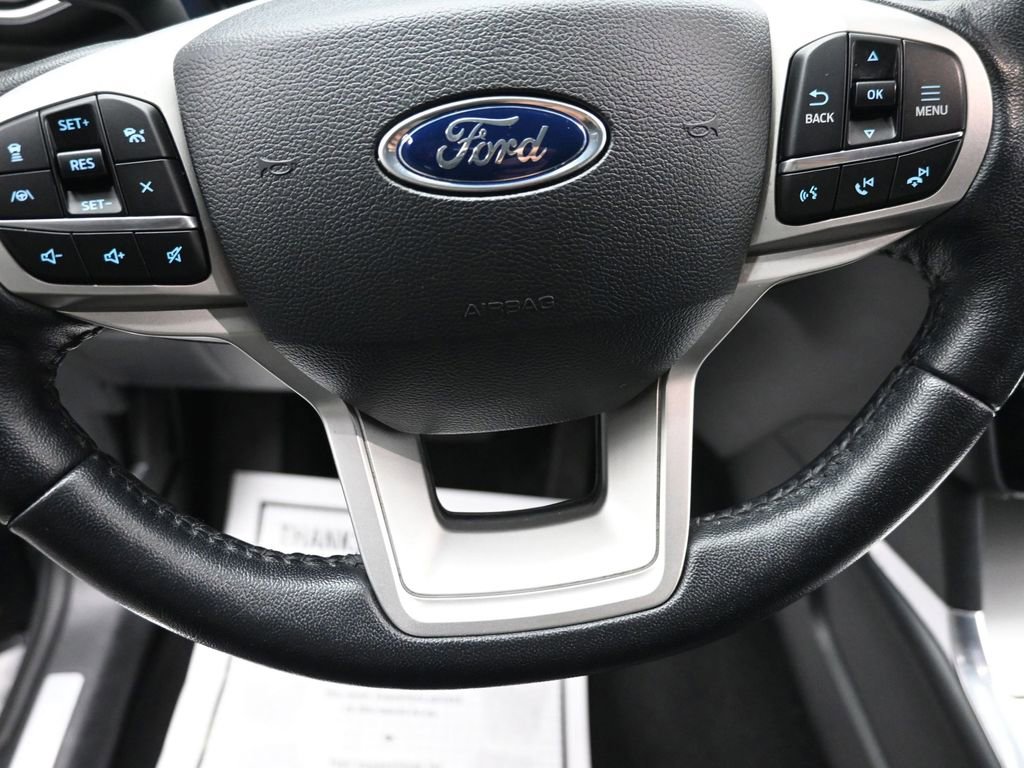 Used 2023 Ford Explorer Limited AWD/4WD image 19