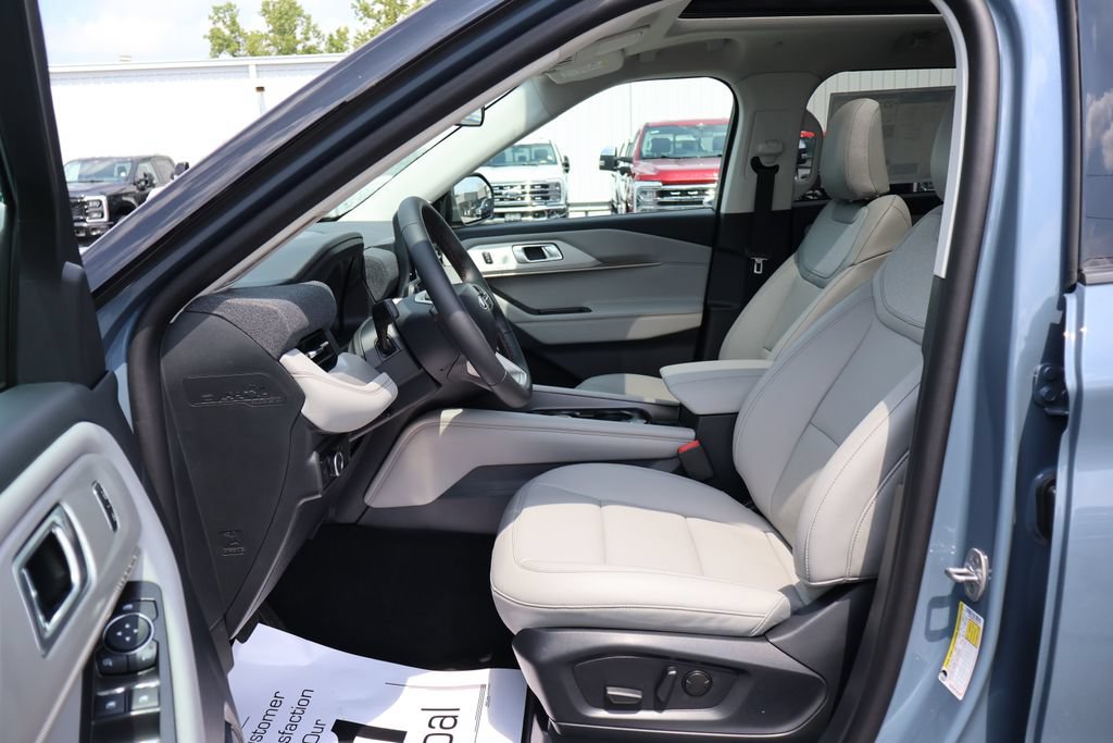 New 2026 Ford Explorer Active w/ Active Comfort Package AWD/4WD image 17
