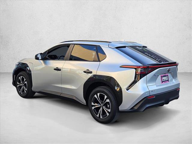Used 2025 Toyota bZ4X FWD image 8