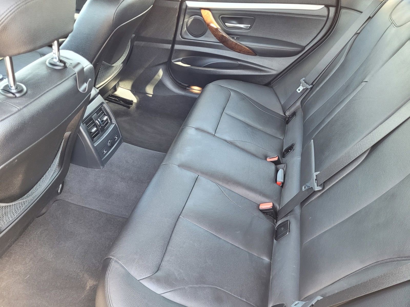 Used 2014 BMW 335i Gran Turismo xDrive image 17