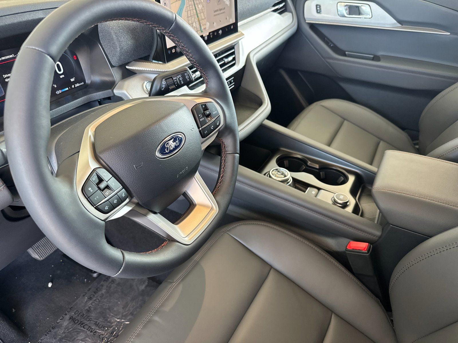 New 2026 Ford Explorer Active w/ Active Comfort Package image 9