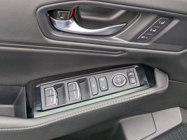 Used 2023 Honda Accord Touring image 15