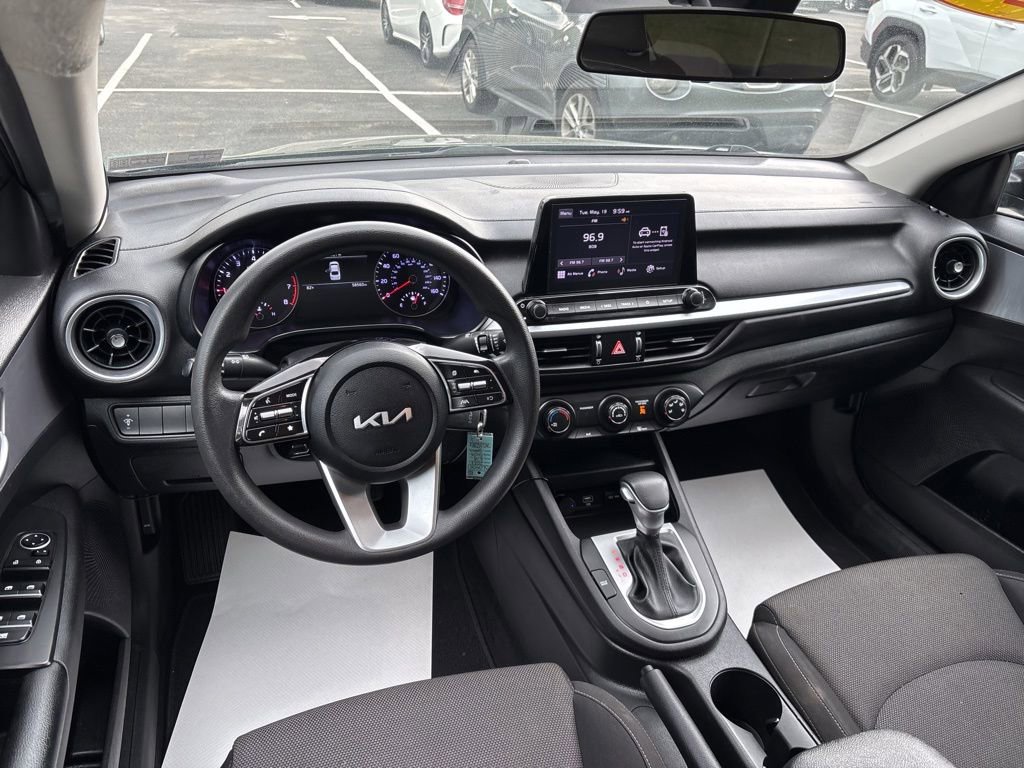Used 2023 Kia Forte LXS FWD image 11