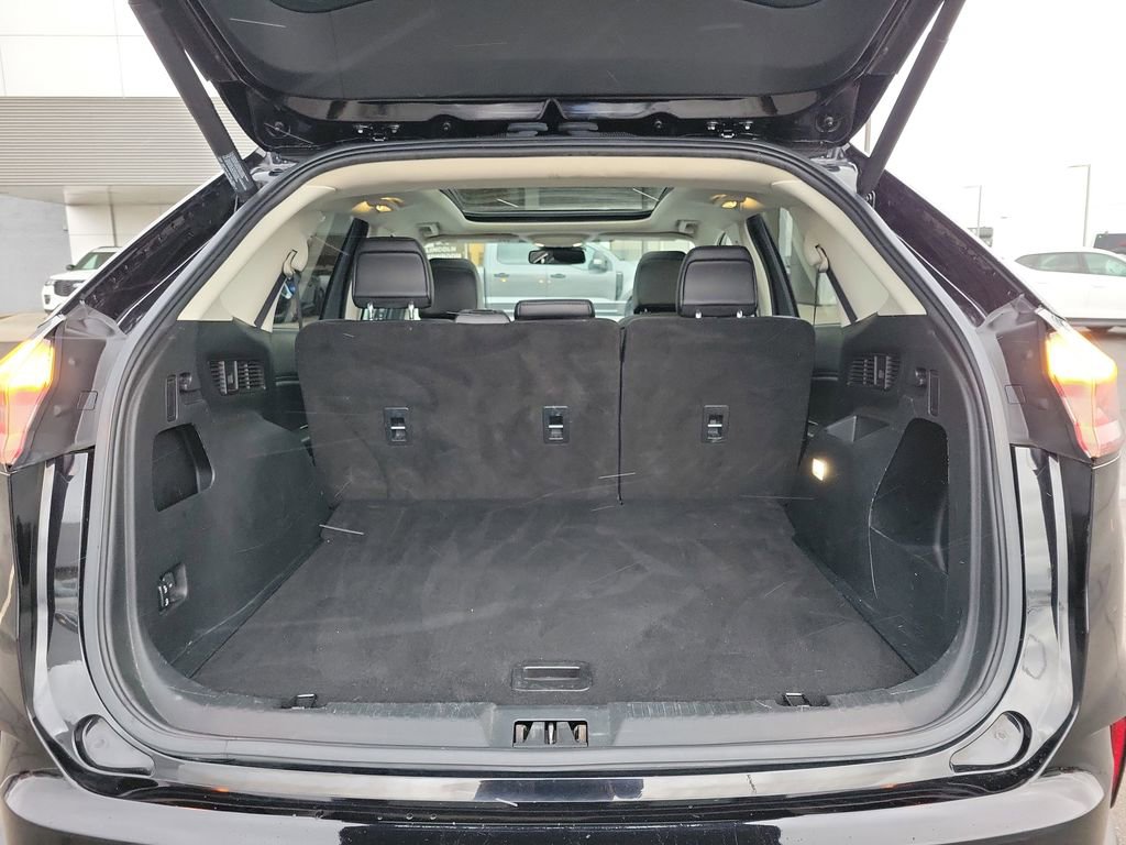 Certified 2020 Ford Edge SEL w/ Convenience Package image 10